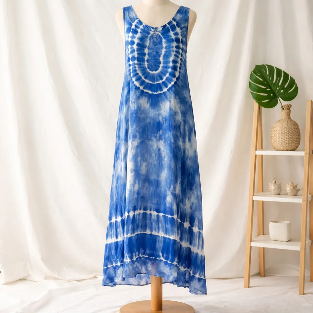 0163 NWT Tie Dye Maxie dress in blue and white. Size M/L - Picture 3 of 11